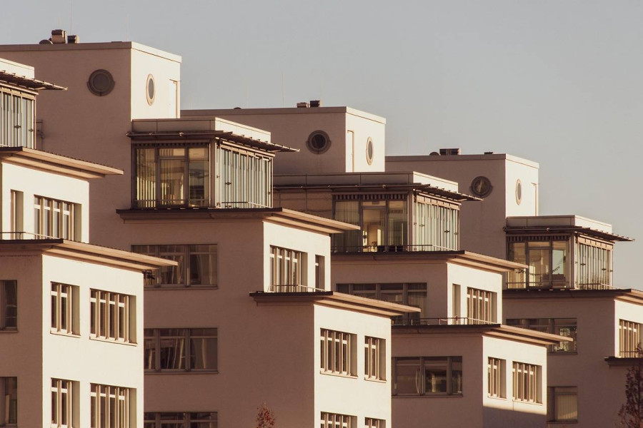 Jak ładnie urządzić balkon w miejskim stylu?